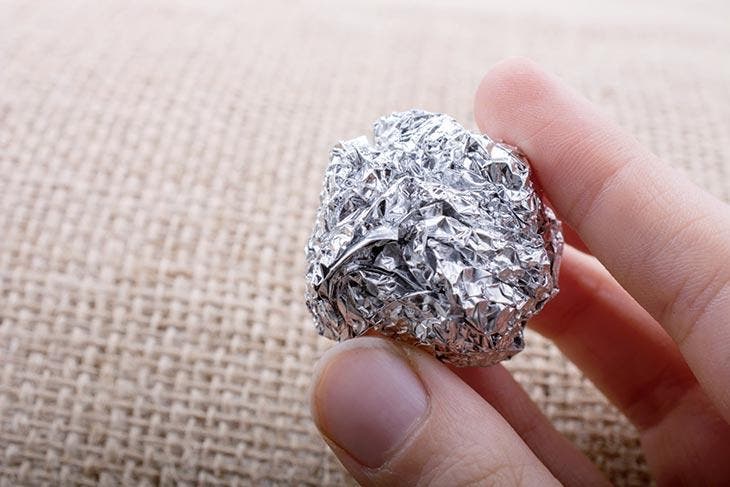 Une boule de papier aluminium 