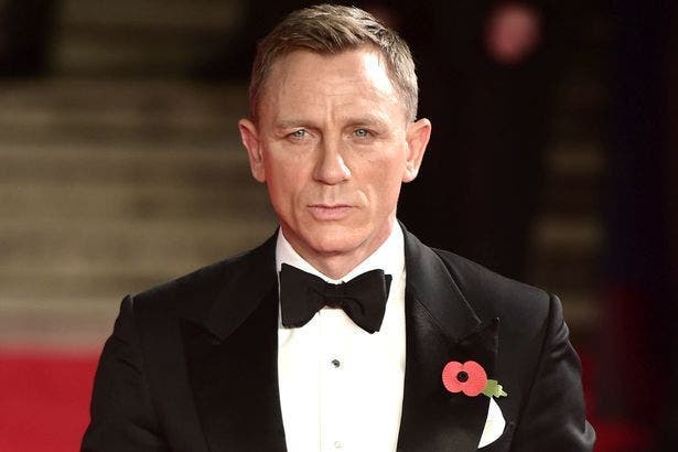  Daniel Craig