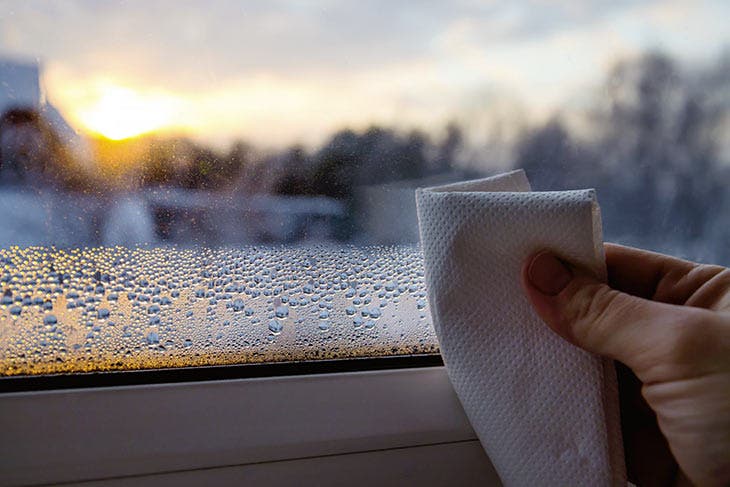 Gouttelettes d’eau sur la fenêtre. source : spm