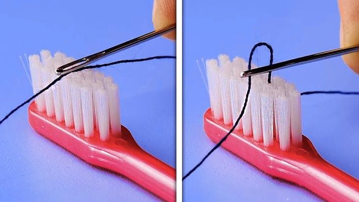 L’astuce de la brosse à dents pour enfiler une aiguille