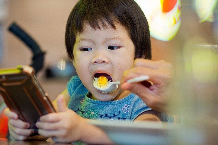 Le cerveau des enfants pourrait être modifié par les écrans