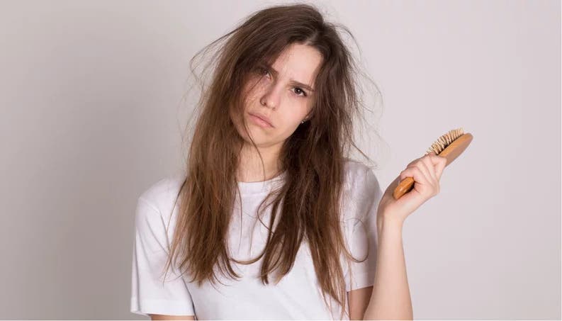 Les cheveux abîmés ont besoin d’un soin nourrissant