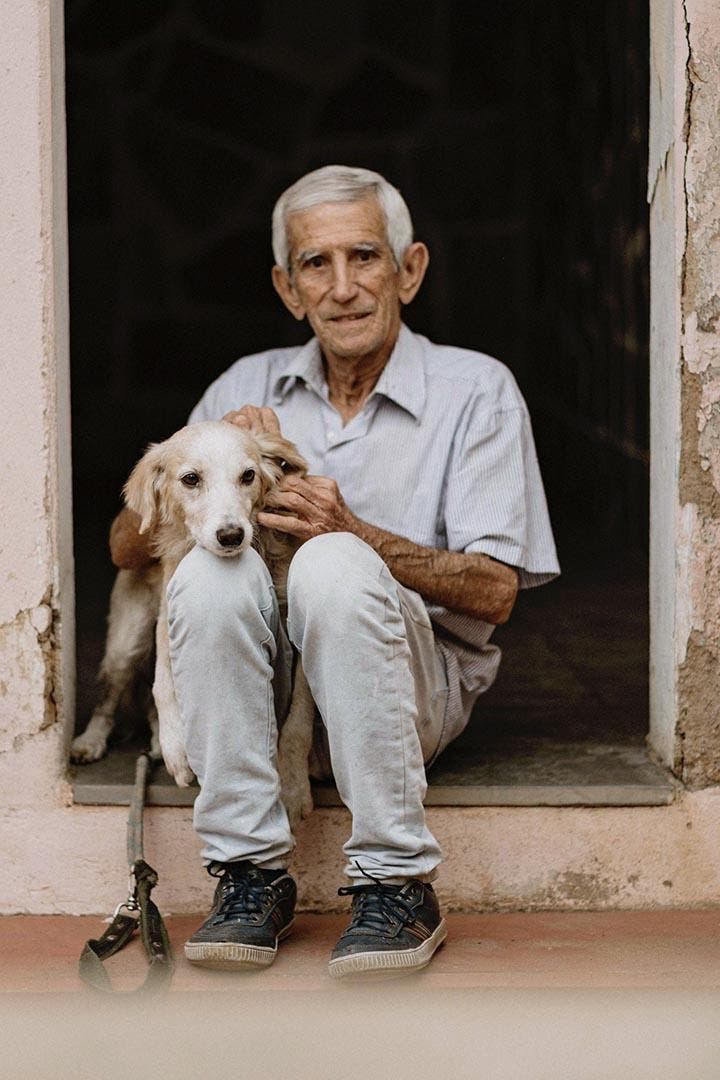 L’homme et son chien1