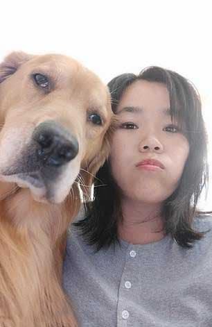 Mme Sun et le chien Harry