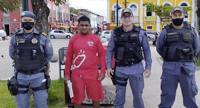 Renilson Nunes avec les officiers