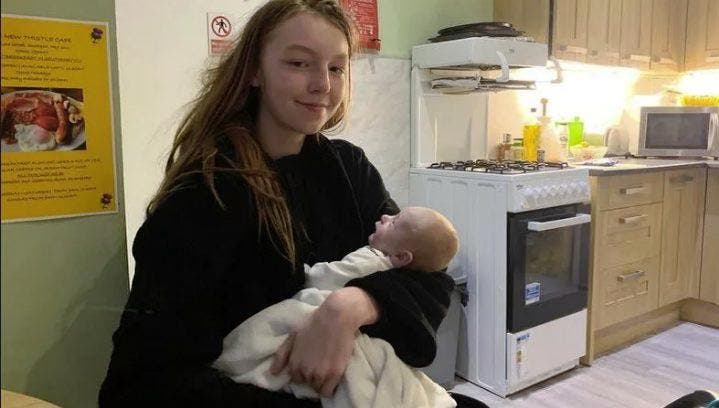 Sasha avec son bébé