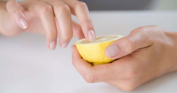 Du citron pour nourrir les ongles 