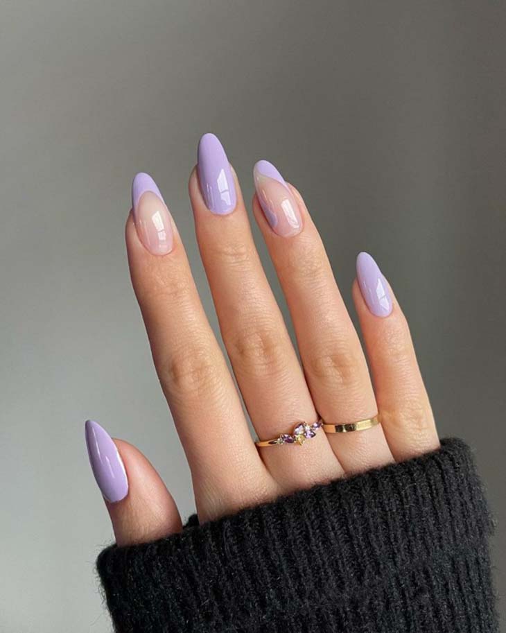 Ongles couleur lilas 