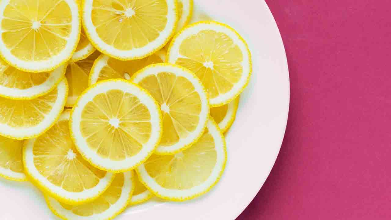 7 raisons scientifiquement prouvées de consommer un citron par jour 