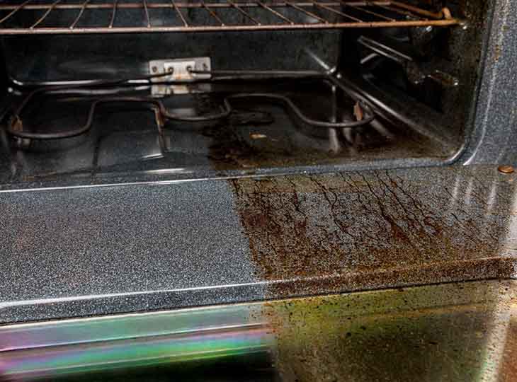 A dirty oven