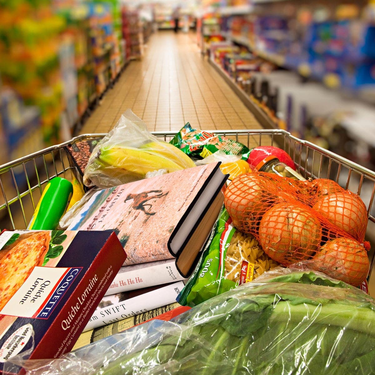 Faire les courses au supermarché.